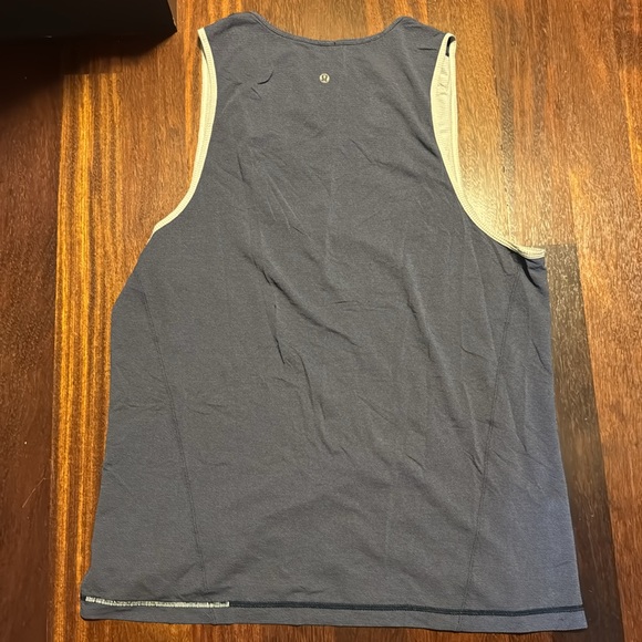 Vintage Lulu Metal-vent Tank - Picture 2 of 4